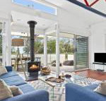 The Boathouse comfortable beachfront home - Queensland Tourism