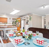 Blue Haze air conditioned comfort - Queensland Tourism