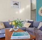 Between 2 Beaches comfortable private sanctuary - Queensland Tourism