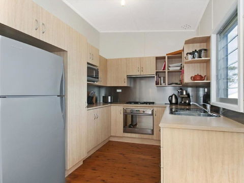 Urchins Funky Comfort & Style - QLD Tourism 3