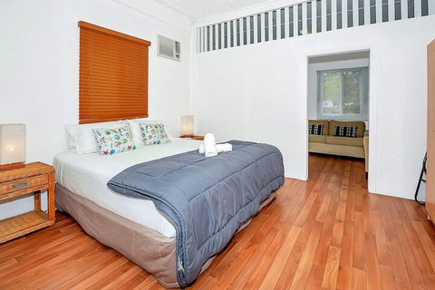 Easy Going Holiday Unit On McKenzie MK6 - QLD Tourism 4