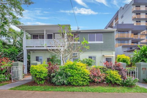 Easy Going Holiday Unit On McKenzie MK6 - QLD Tourism 0
