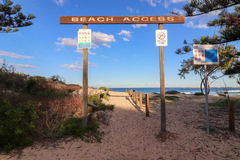 Coastal Horizons Beach House - QLD Tourism 5