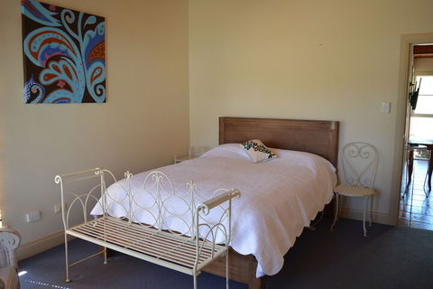 Marananga Cottages - Queensland Tourism 5