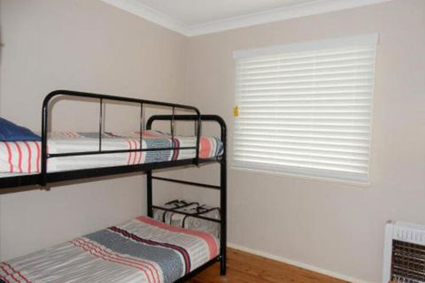 1 / 9 Donlan Rd Donlans Delight - QLD Tourism 3