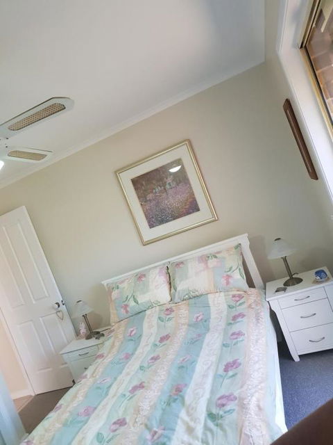 Robyns Nest Hosted Bed & Breakfast - QLD Tourism 3