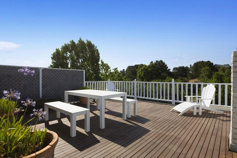 Lake Daylesford Country House - Queensland Tourism 1