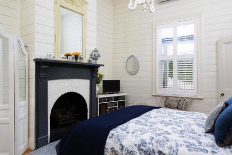 Lake Daylesford Country House - Queensland Tourism 3