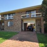 Flat 1 / 15 Dalmeny Drive - QLD Tourism 0