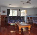 23 Carlo Road Lowset family home within walking distance to the shopping centre. Pet friendly