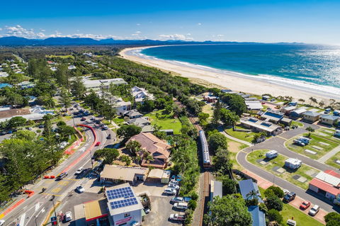 Bayside Court Apartments - Queensland Tourism 0