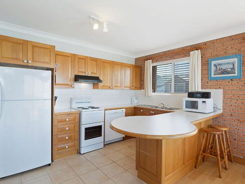 Grand Pacific I Unit 3 - QLD Tourism 4
