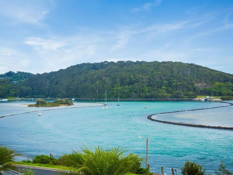 Grand Pacific 2 Unit 1 - QLD Tourism 2
