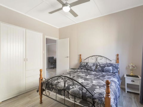 The Inlet Cottage - QLD Tourism 6