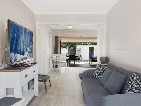The Inlet Cottage - QLD Tourism 1