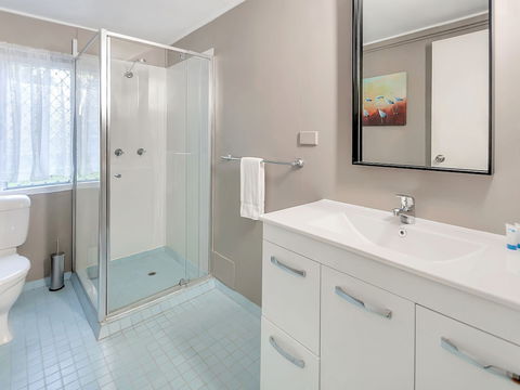 Easy Going Holiday Unit On McKenzie MK5 - QLD Tourism 5