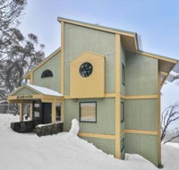 Mawson Unit 5 - Queensland Tourism