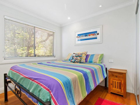 MITCHELL PARADE 120 MOLLYMOOK - QLD Tourism 6