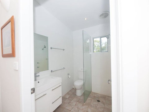 Fantastic Position Pet Friendly - QLD Tourism 6