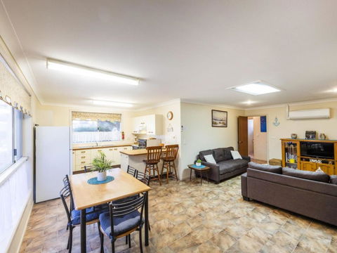 Mermaid Lodge - QLD Tourism 2
