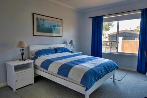 The Whitehouse - Queensland Tourism 2