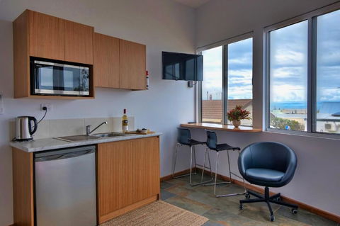 Cloudscape Apartment No 2 - Queensland Tourism 4