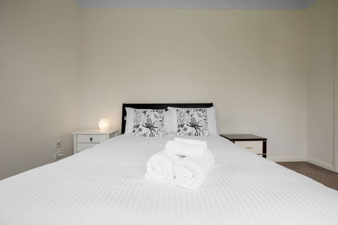 Superb Luxe 5BR House@point Cook Near Lake - Queensland Tourism 5