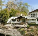 Equanimity Beautiful character filled house - Queensland Tourism