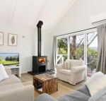 Treetops Newly renovated in the village - Queensland Tourism