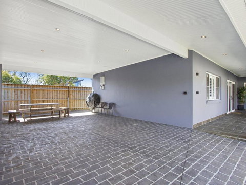 Mitchell Parade 78 - QLD Tourism 1