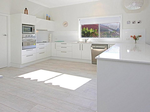 Fairwater In Mollymook - QLD Tourism 3