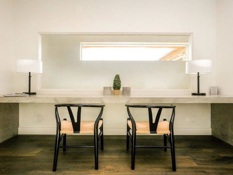 Amaroo Modern Luxurious & Chic - Queensland Tourism 2