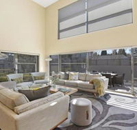 Arum 4 Heritage Park contemporary  timeless - Queensland Tourism