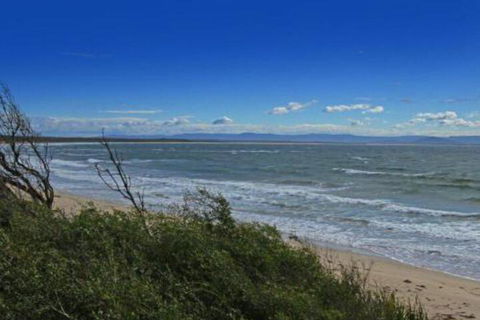 Ohio One Street Back From Beach Access - QLD Tourism 2