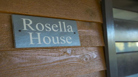 Rosella House Robertson A Tranquil Highlands Escape - Queensland Tourism 5