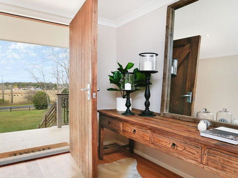 Shepherds Lea The Best Of Town & Country! - Queensland Tourism 2