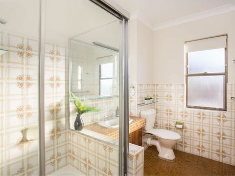Villa Bianca 10 Opposite The Tanks - Queensland Tourism 5