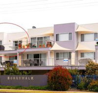 Boardwalk Apartment 6 - QLD Tourism