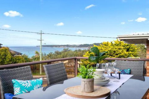 Beachside Getaway - QLD Tourism 2