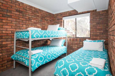 Beachside Getaway - QLD Tourism 6