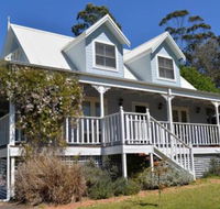 The Dolls House Charming 2 bedroom cottage just a short walk from the village - Queensland Tourism