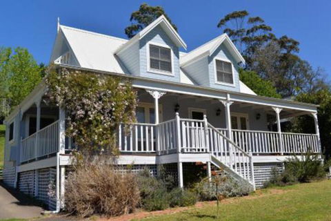 The Dolls House Charming 2 Bedroom Cottage Just A Short Walk From The Village - Queensland Tourism 0