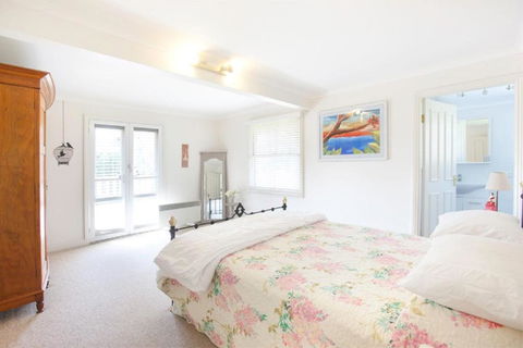 The Dolls House Charming 2 Bedroom Cottage Just A Short Walk From The Village - Queensland Tourism 4