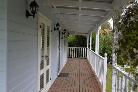 The Dolls House Charming 2 Bedroom Cottage Just A Short Walk From The Village - Queensland Tourism 2