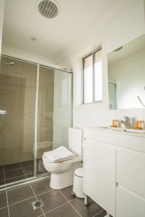 Peaceful 2kingbed Rootyhill Townhouse Near Station - Queensland Tourism 1
