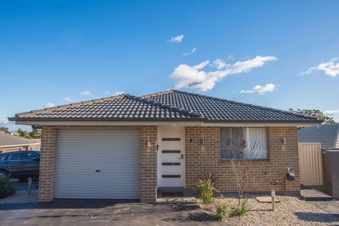 Peaceful 2kingbed Rootyhill Townhouse Near Station - Queensland Tourism 0