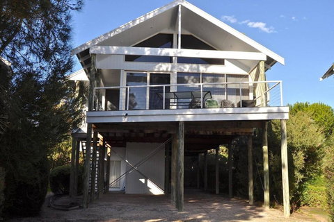 Sheoak Holiday Home - QLD Tourism 1