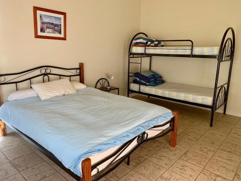 Sheoak Holiday Home - QLD Tourism 6