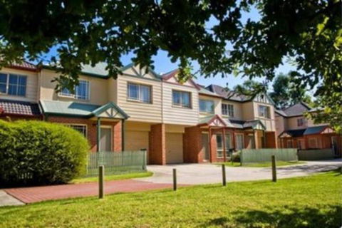 Classic Queen Room 2 In Oakleigh - Queensland Tourism 6