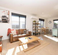 The Endsleigh 1 Bedroom Villa Free Wifi Near CBD - QLD Tourism